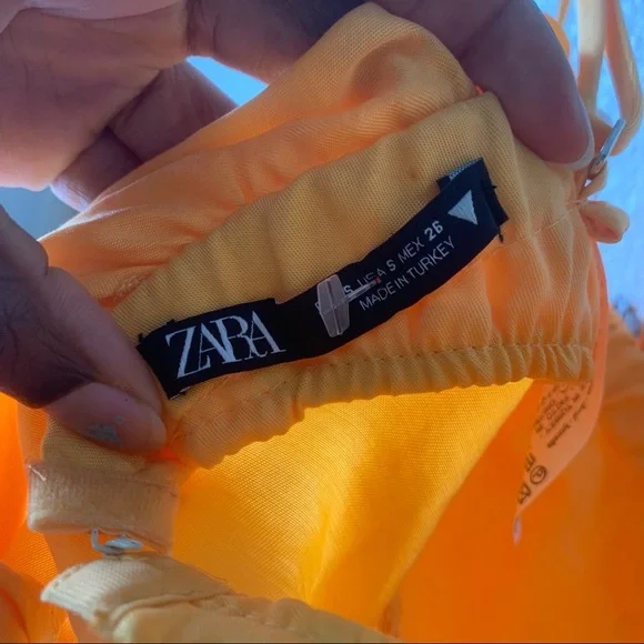 ❌SOLD❌Zara Orange Handkerchief Top Size Small - Picture 16 of 16